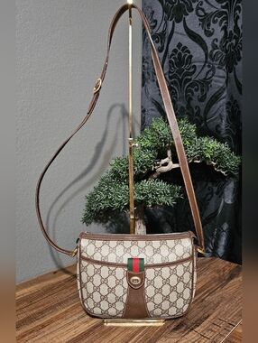 Authentic Vintage Gucci Sherryline Canvas Crossbody Bag